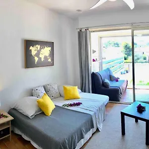 2 Min De La Plage, Parking, Terrasse & Wifi! Appartement Six-Fours-les-Plages